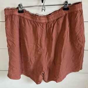 Devoted Women’s Elastic-Waist Coral Shorts